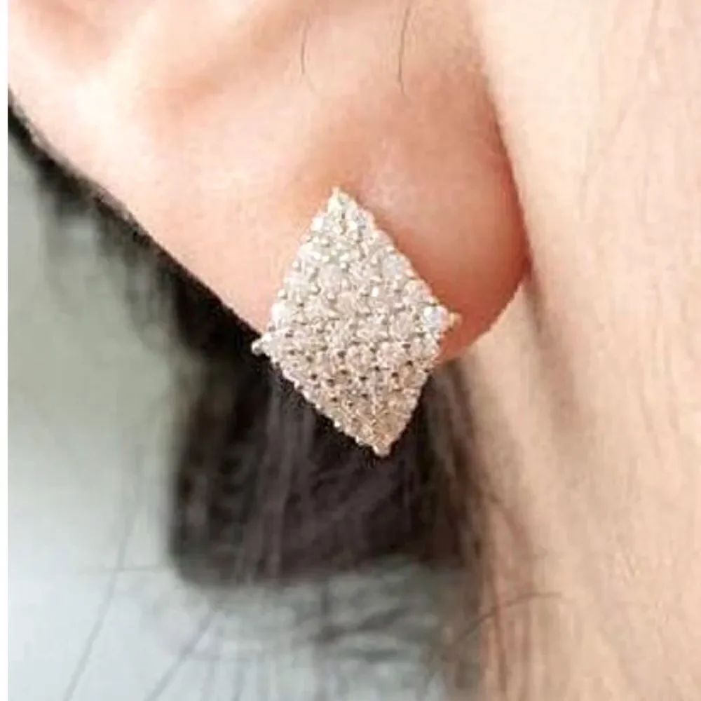 The Queen Of Diamonds earrings in 925 and cubic zirconia